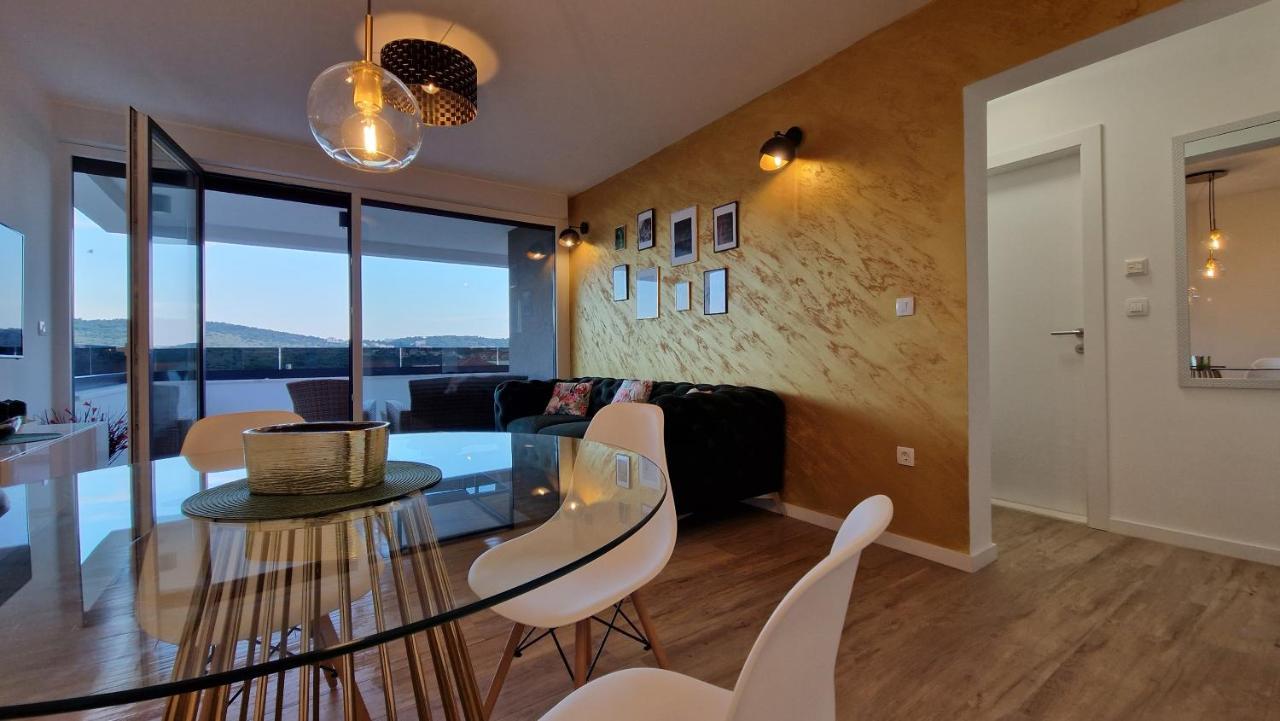 Apartman Marcelina 2 In Trogir Eksteriør billede